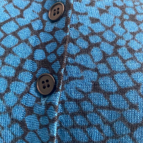 Diane Von Furstenberg sweater size medium - Picture 4 of 9